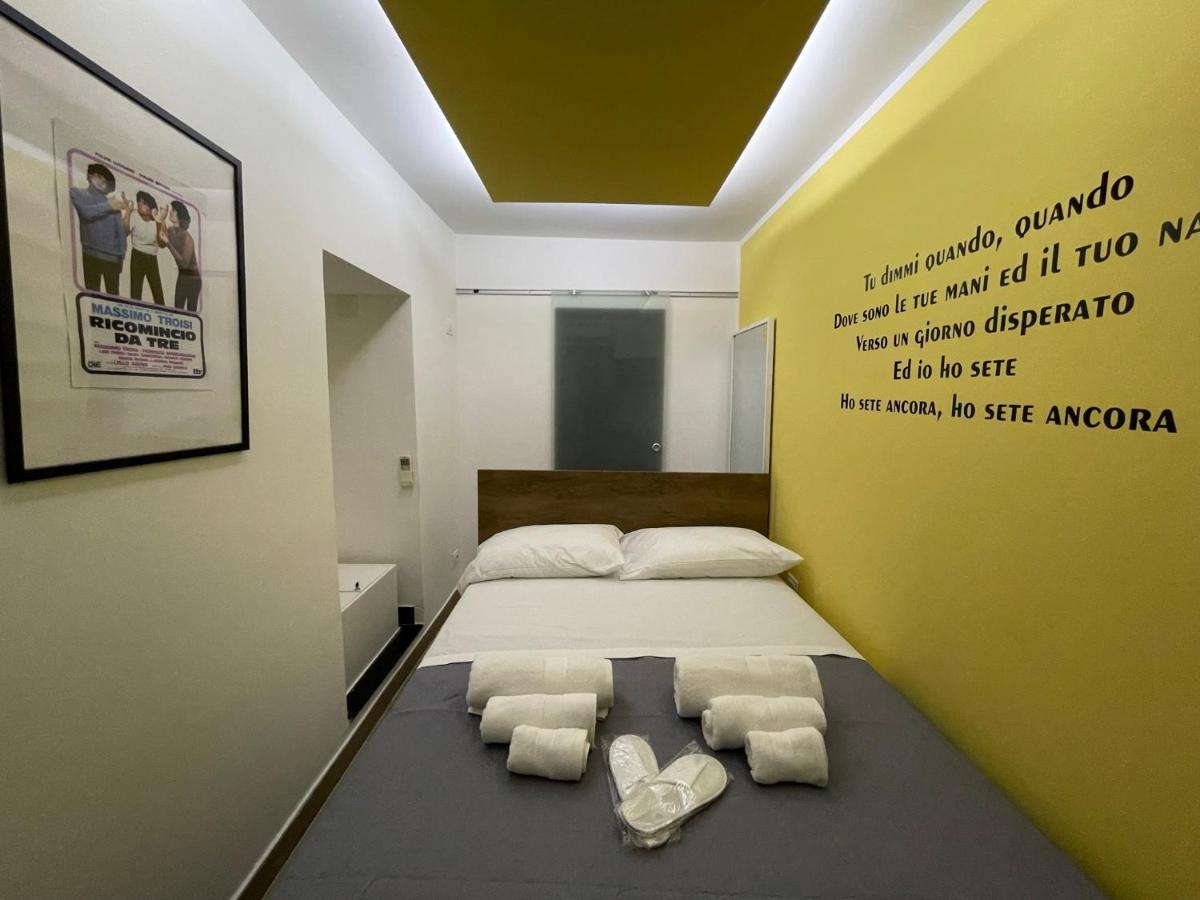 Yes I Know My Room - Mini Room Martiri Napoli Exterior foto