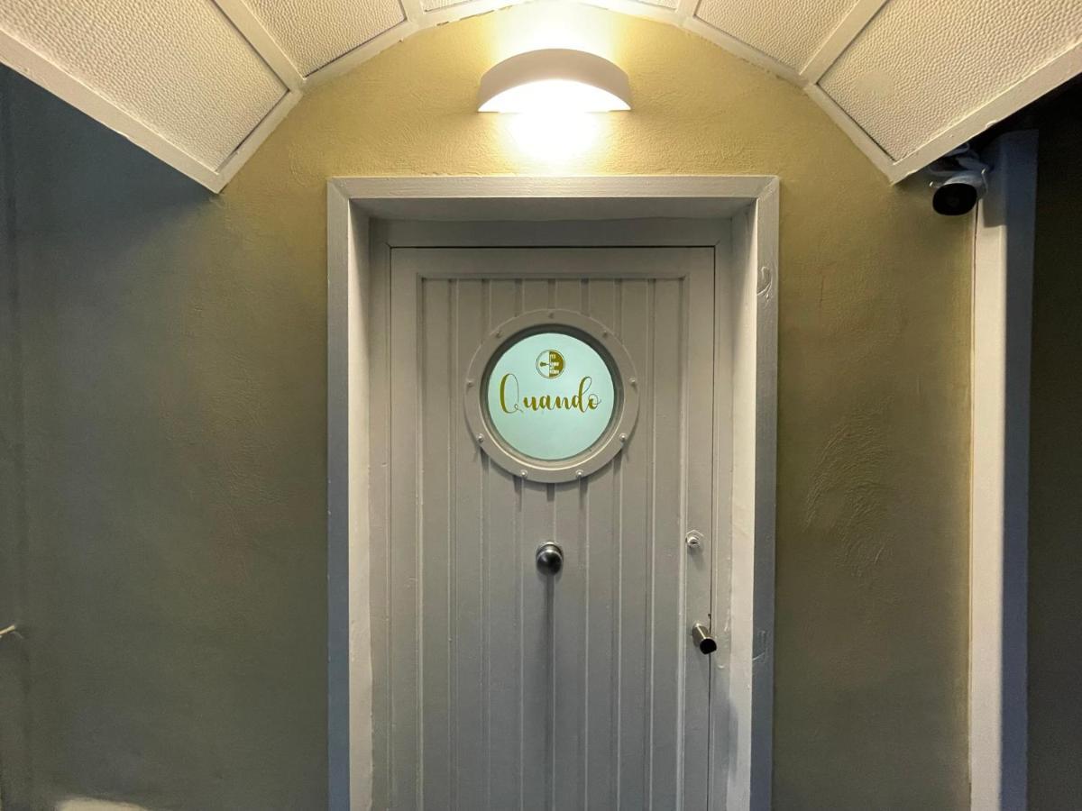 Yes I Know My Room - Mini Room Martiri Napoli Exterior foto